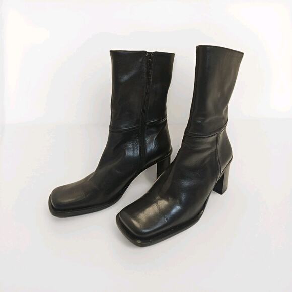 Nine West Vintage Y2K Size 6.5 Black Leather Ankle Boot Square Toe Boho Italy - Picture 1 of 12